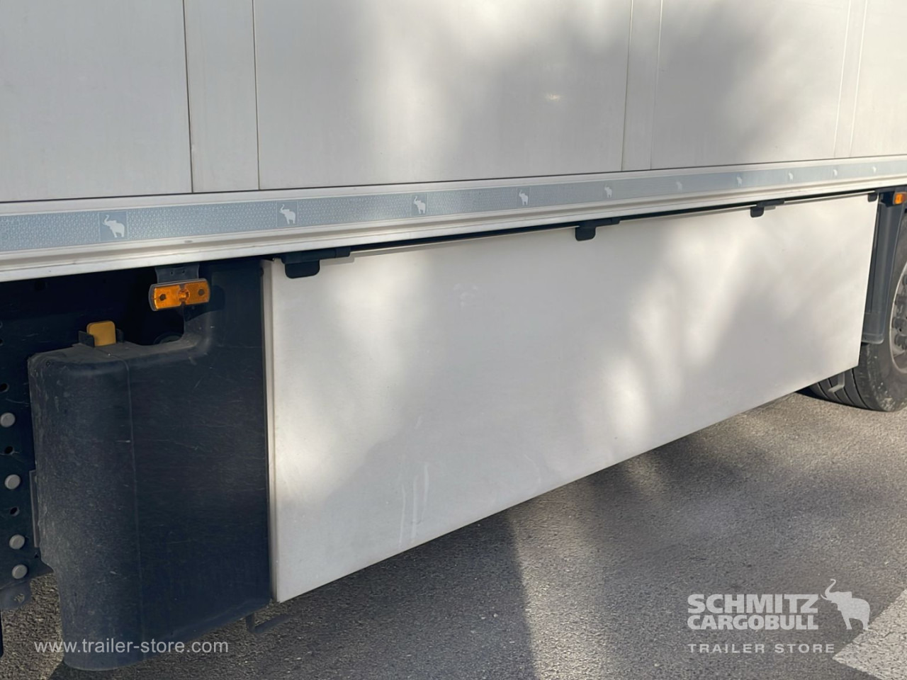 SCHMITZ Semiremolque Frigo Standard - Isotermisk semitrailer: bilde 3 SCHMITZ Semiremolque Frigo Standard - Isotermisk semitrailer: bilde 3