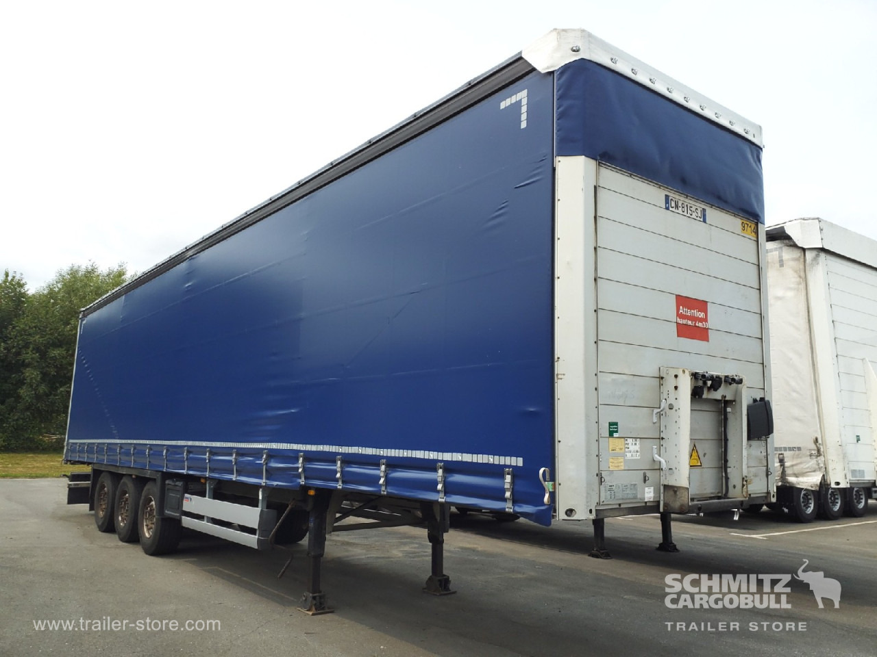 SCHMITZ Curtainsider Mega - Gardintrailer: bilde 1 SCHMITZ Curtainsider Mega - Gardintrailer: bilde 1
