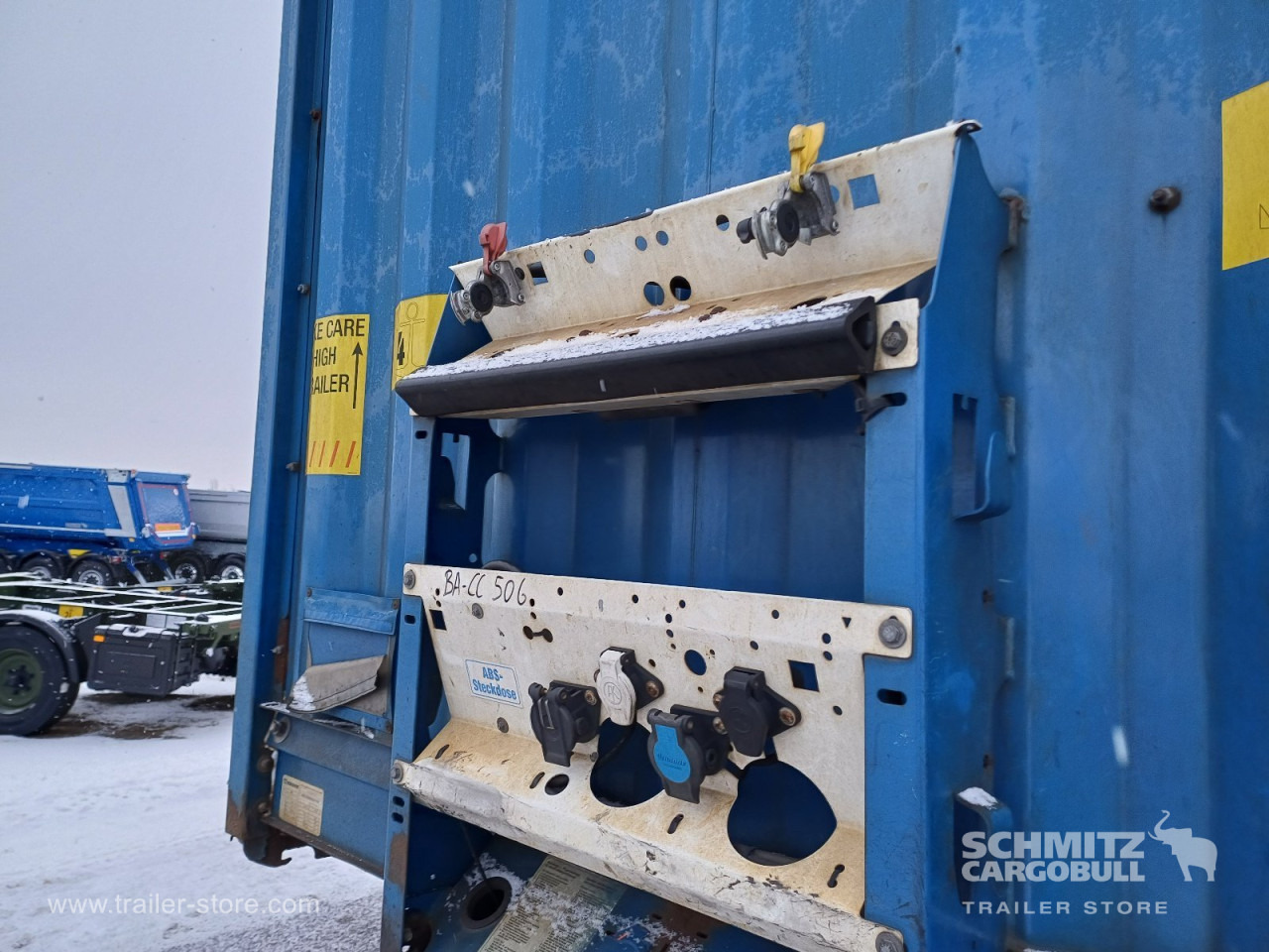 KRONE Auflieger Curtainsider Mega - Gardintrailer: bilde 2 KRONE Auflieger Curtainsider Mega - Gardintrailer: bilde 2