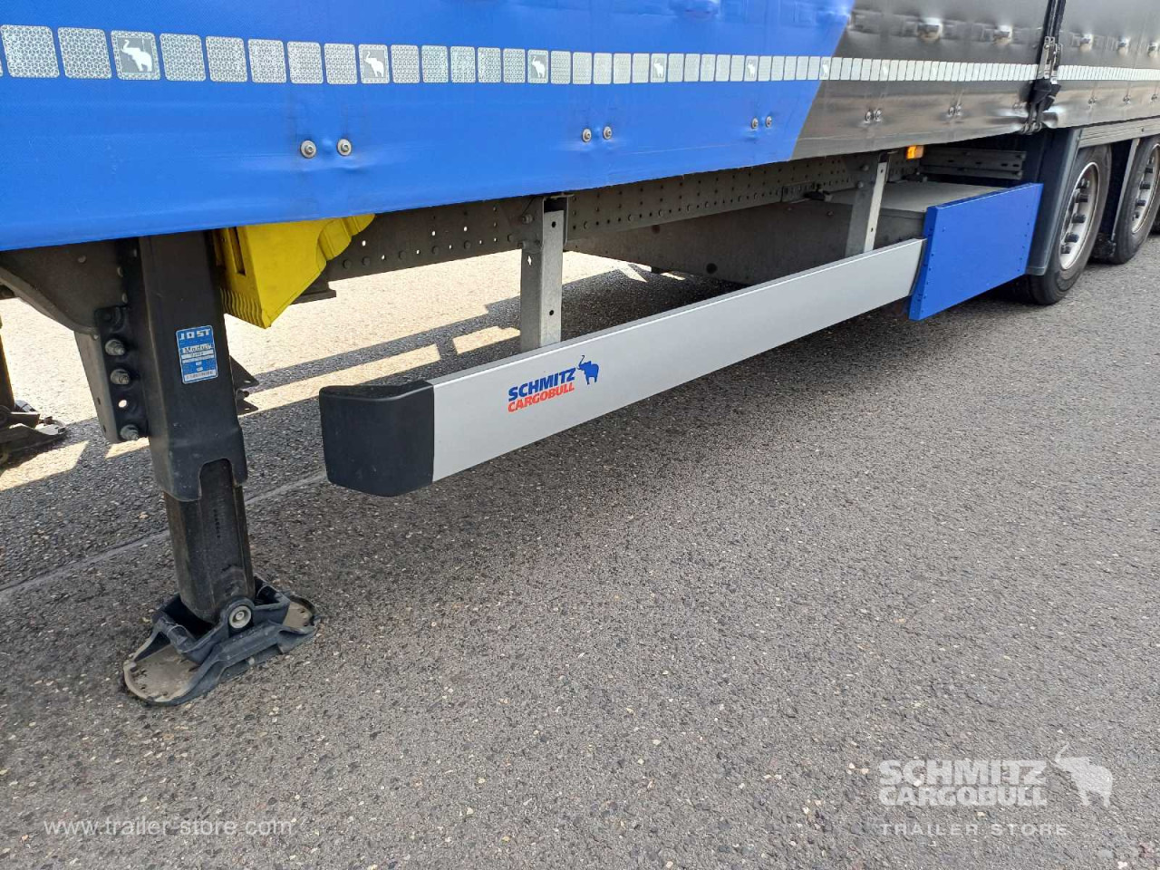 SCHMITZ Auflieger Curtainsider Mega - Gardintrailer: bilde 3 SCHMITZ Auflieger Curtainsider Mega - Gardintrailer: bilde 3