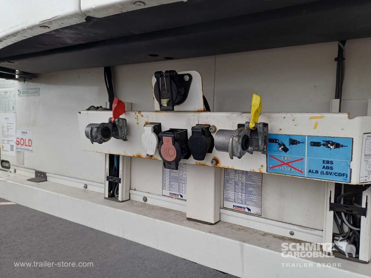 SCHMITZ Auflieger Tiefkühler Standard Double deck - Isotermisk semitrailer: bilde 2 SCHMITZ Auflieger Tiefkühler Standard Double deck - Isotermisk semitrailer: bilde 2