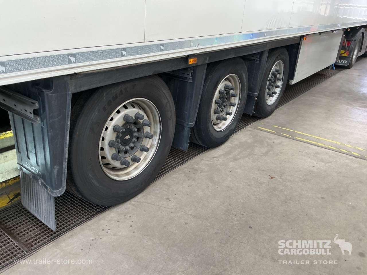 SCHMITZ Reefer Meat hanging system - Isotermisk semitrailer: bilde 3 SCHMITZ Reefer Meat hanging system - Isotermisk semitrailer: bilde 3