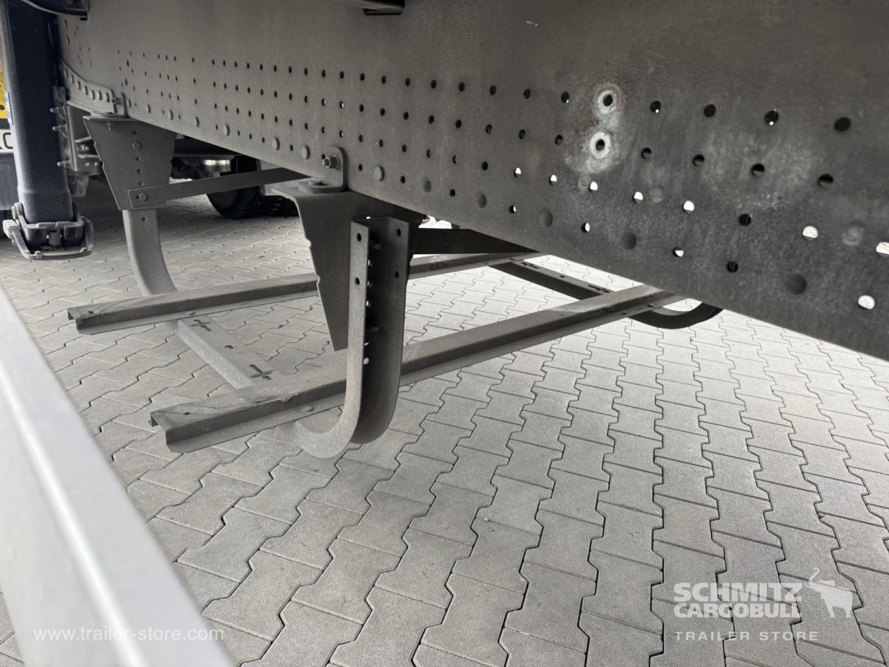 SCHMITZ Curtainsider Standard - Gardintrailer: bilde 2 SCHMITZ Curtainsider Standard - Gardintrailer: bilde 2