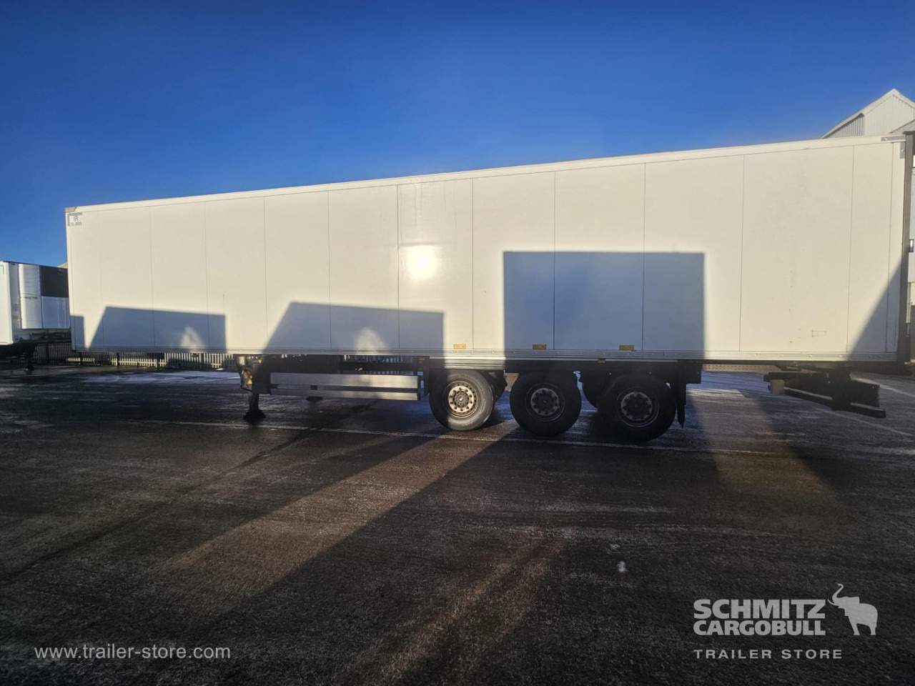 SCHMITZ Reefer Multitemp - Isotermisk semitrailer: bilde 2 SCHMITZ Reefer Multitemp - Isotermisk semitrailer: bilde 2