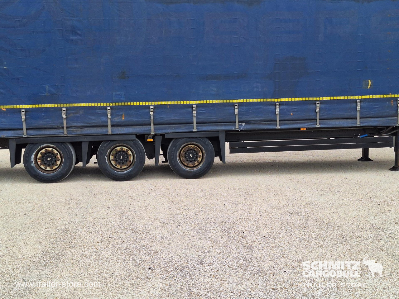 SCHMITZ Curtainsider Mega - Gardintrailer: bilde 3 SCHMITZ Curtainsider Mega - Gardintrailer: bilde 3