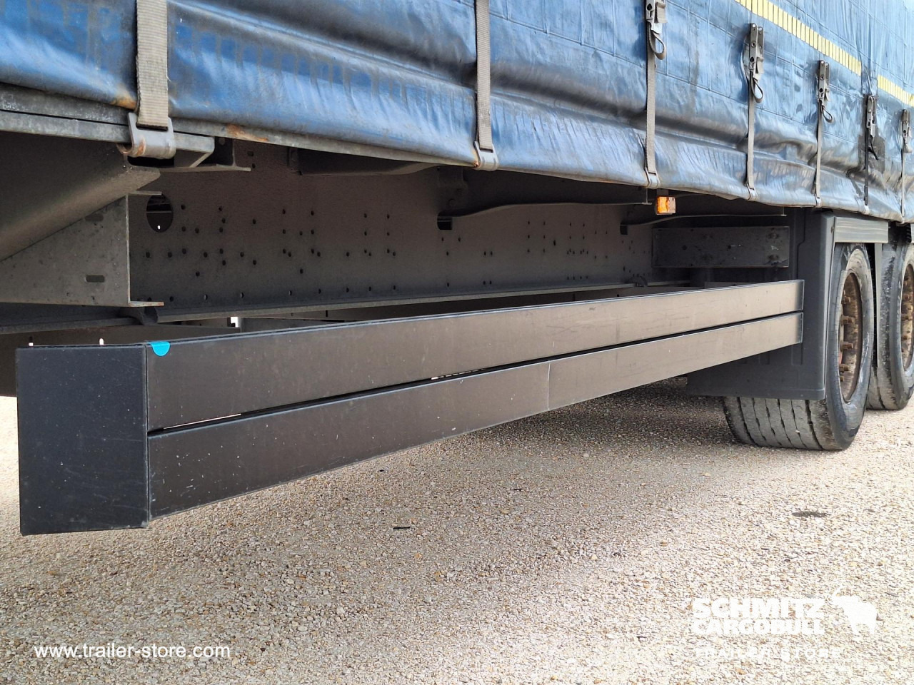 SCHMITZ Curtainsider Mega - Gardintrailer: bilde 2 SCHMITZ Curtainsider Mega - Gardintrailer: bilde 2