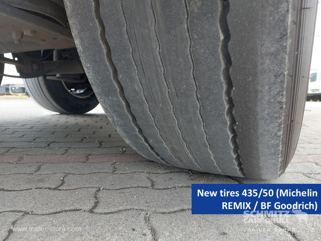 SCHMITZ Curtainsider Mega - Gardintrailer: bilde 2 SCHMITZ Curtainsider Mega - Gardintrailer: bilde 2