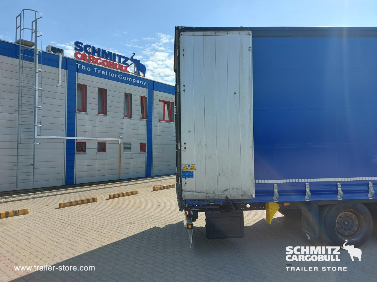 SCHMITZ Curtainsider Mega - Gardintrailer: bilde 3 SCHMITZ Curtainsider Mega - Gardintrailer: bilde 3