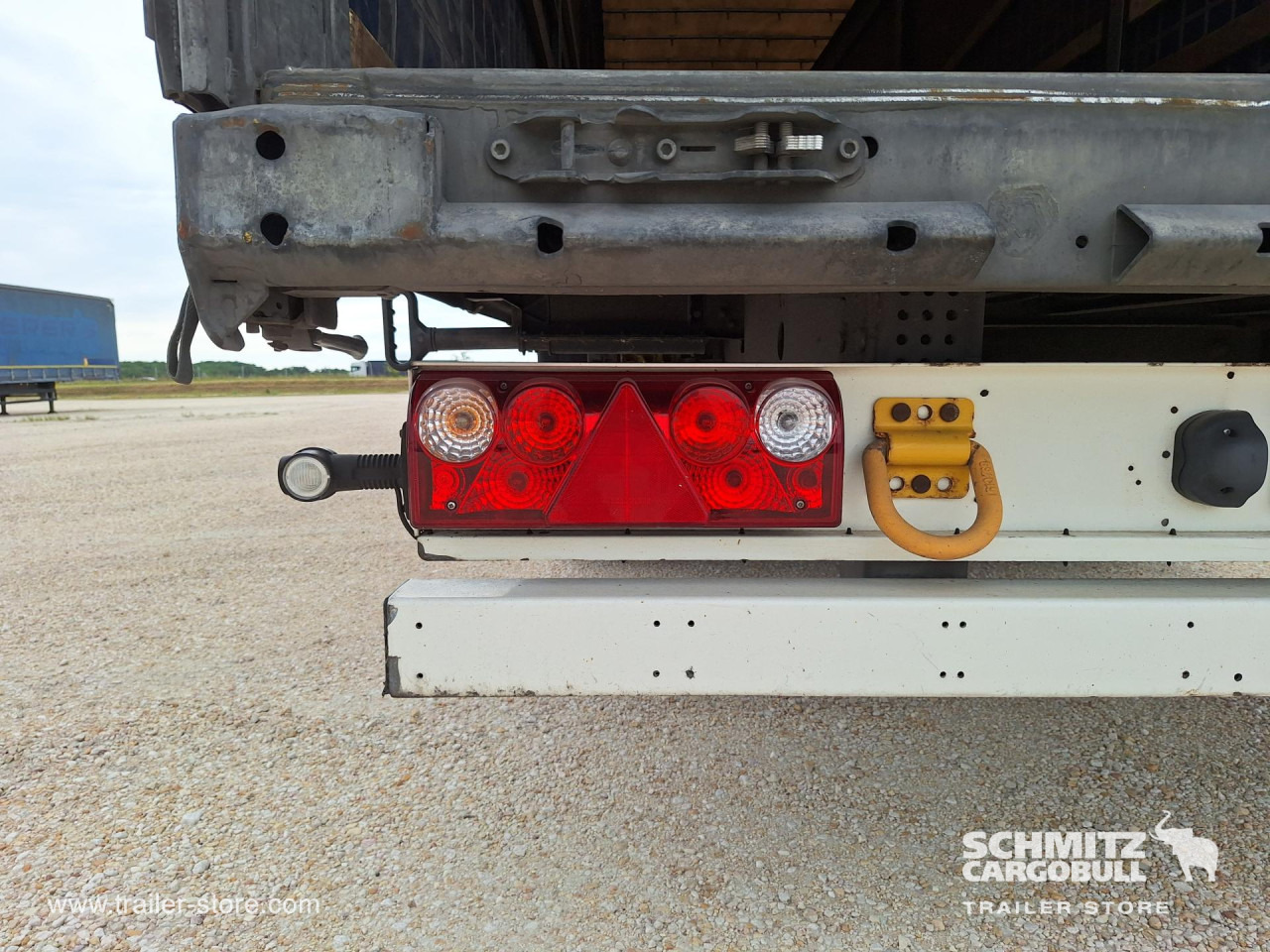 SCHMITZ Curtainsider Mega - Gardintrailer: bilde 5 SCHMITZ Curtainsider Mega - Gardintrailer: bilde 5