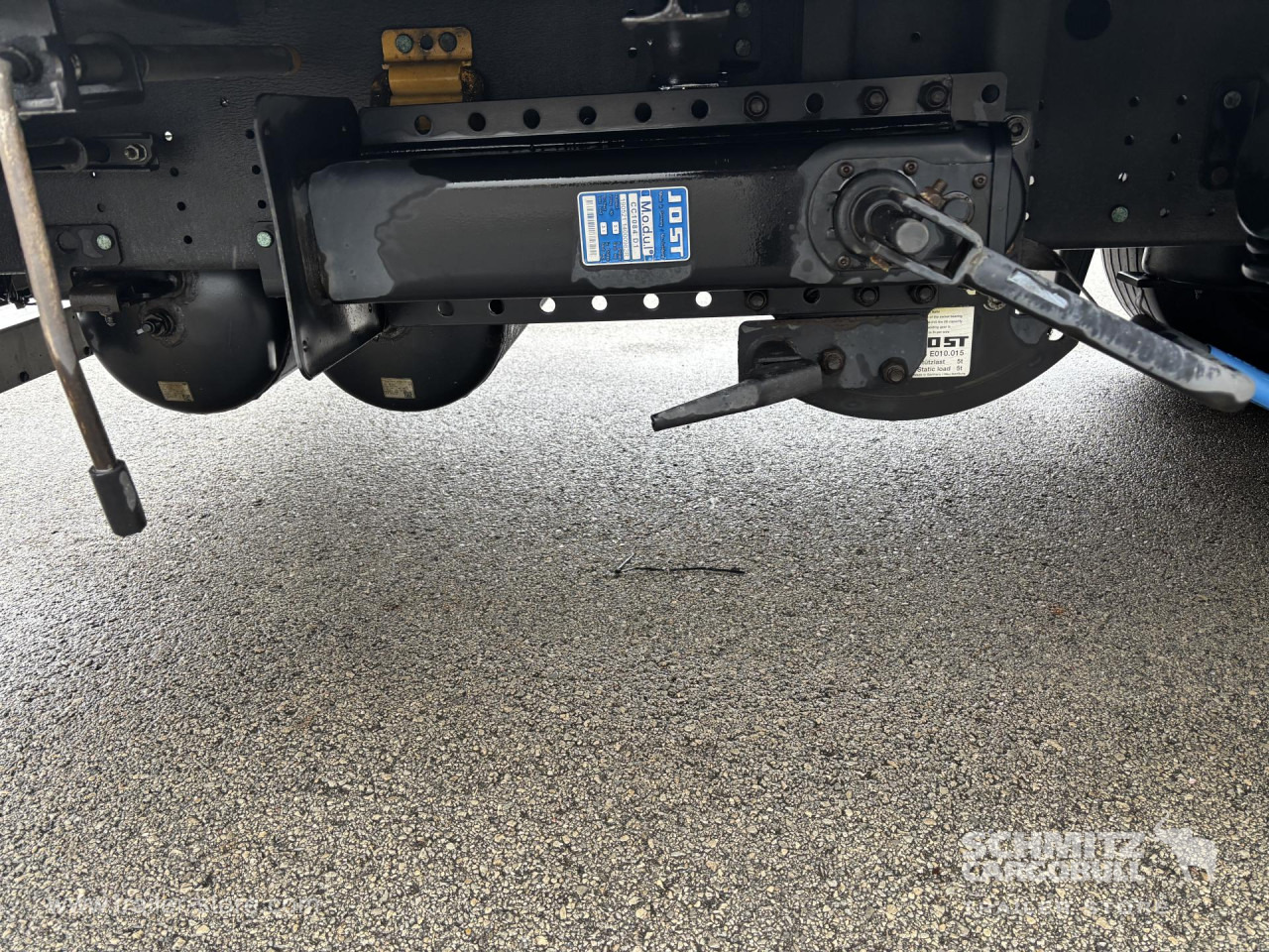 SCHMITZ Curtainsider Mega - Gardintrailer: bilde 2 SCHMITZ Curtainsider Mega - Gardintrailer: bilde 2