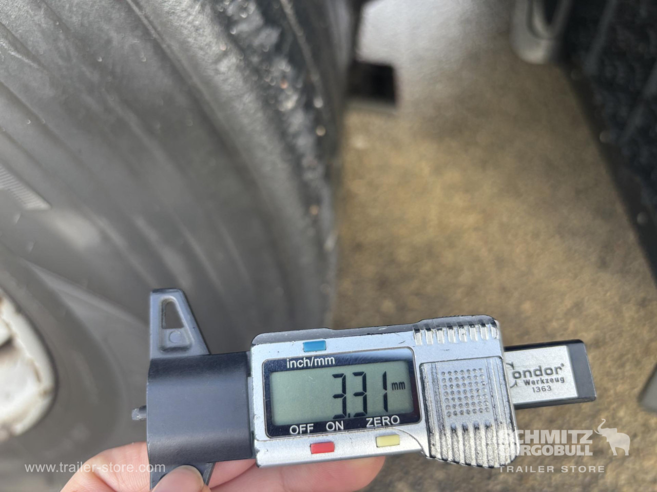 SCHMITZ Curtainsider Mega - Gardintrailer: bilde 4 SCHMITZ Curtainsider Mega - Gardintrailer: bilde 4