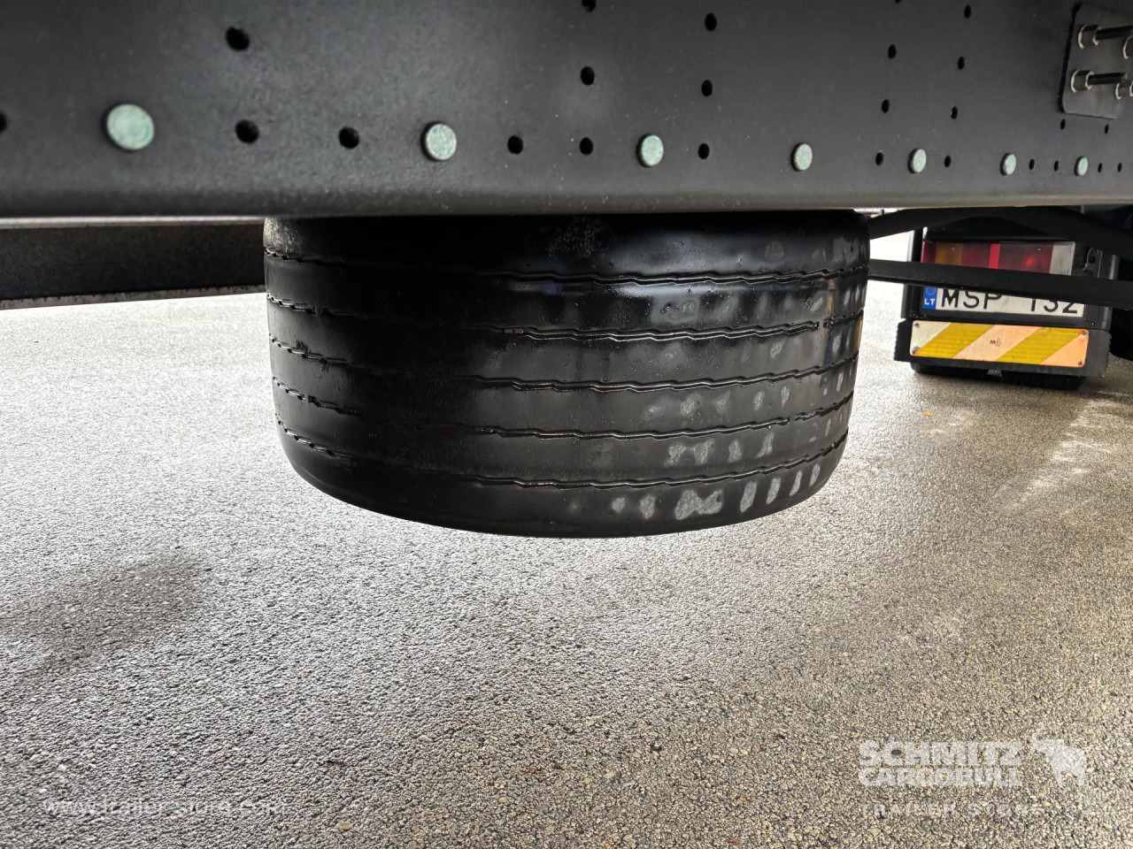 SCHMITZ Curtainsider Mega - Gardintrailer: bilde 2 SCHMITZ Curtainsider Mega - Gardintrailer: bilde 2