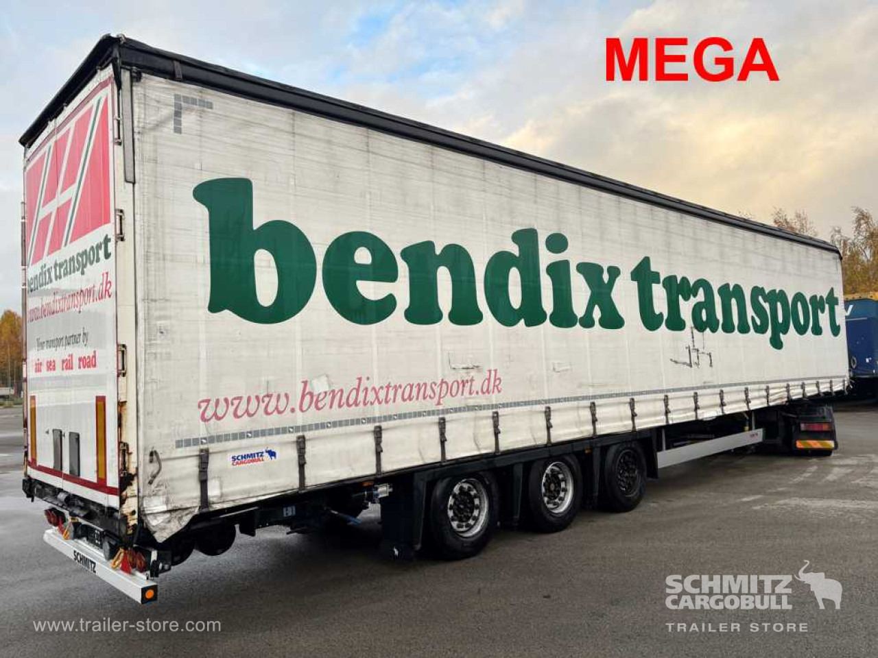 SCHMITZ Curtainsider Mega - Gardintrailer: bilde 1 SCHMITZ Curtainsider Mega - Gardintrailer: bilde 1