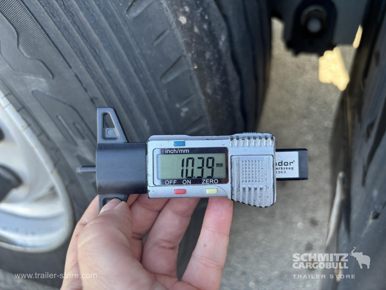 SCHMITZ Curtainsider Standard - Gardintrailer: bilde 4 SCHMITZ Curtainsider Standard - Gardintrailer: bilde 4