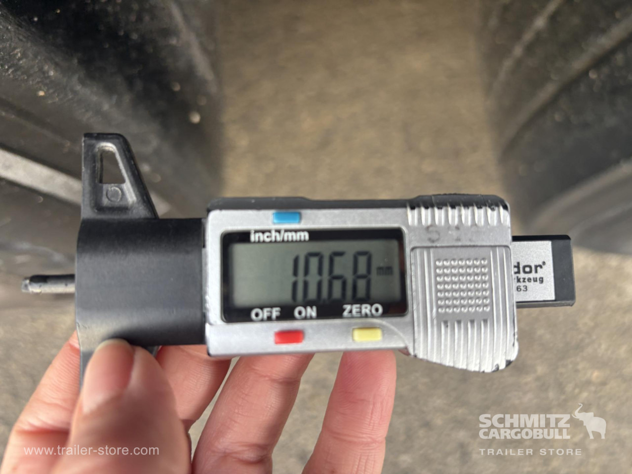 SCHMITZ Curtainsider Standard - Gardintrailer: bilde 3 SCHMITZ Curtainsider Standard - Gardintrailer: bilde 3