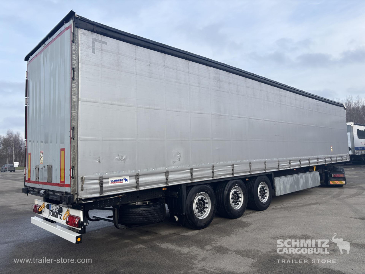 SCHMITZ Curtainsider Standard - Gardintrailer: bilde 1 SCHMITZ Curtainsider Standard - Gardintrailer: bilde 1