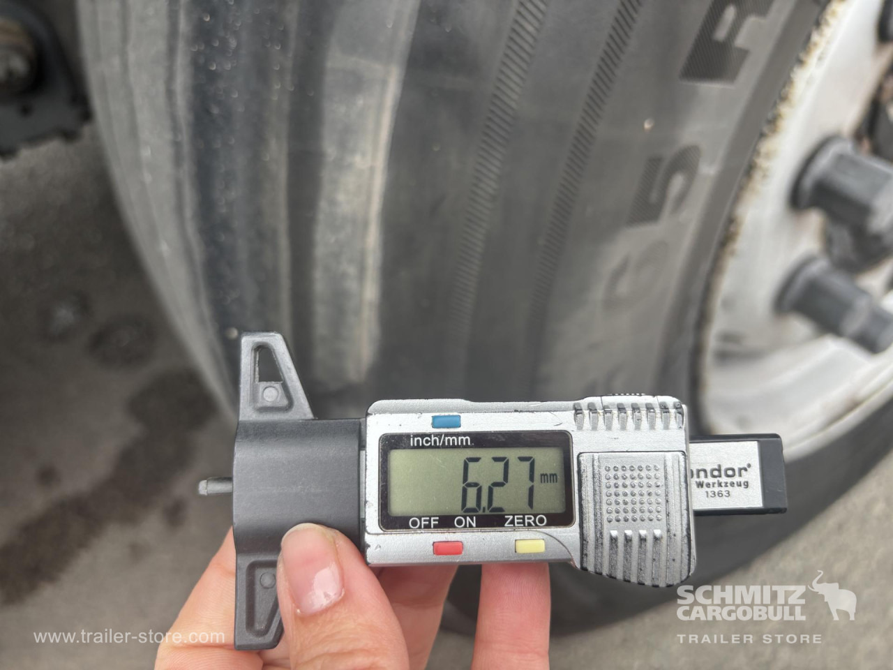 SCHMITZ Curtainsider Standard - Gardintrailer: bilde 4 SCHMITZ Curtainsider Standard - Gardintrailer: bilde 4