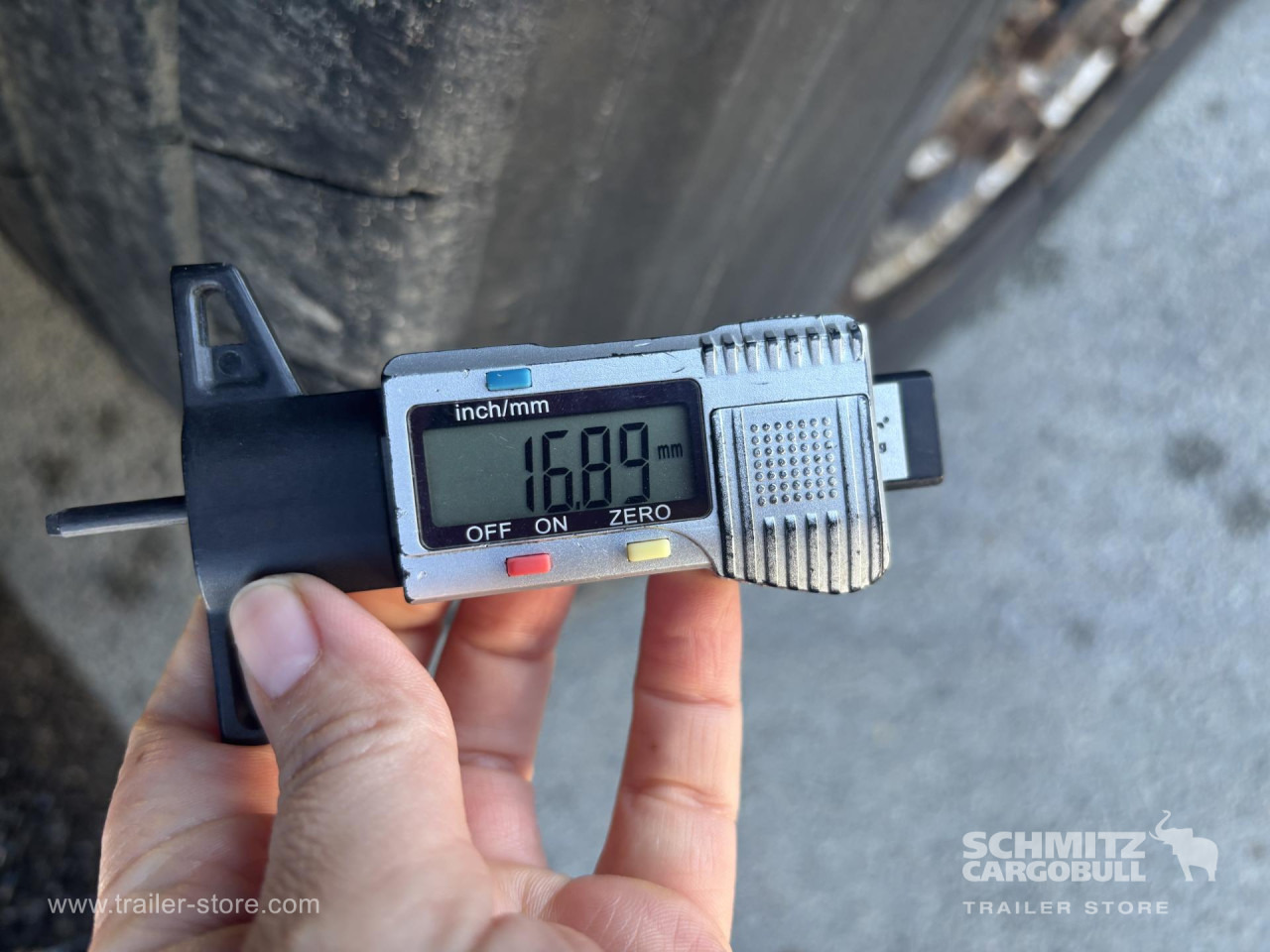 SCHMITZ Curtainsider Standard - Gardintrailer: bilde 3 SCHMITZ Curtainsider Standard - Gardintrailer: bilde 3