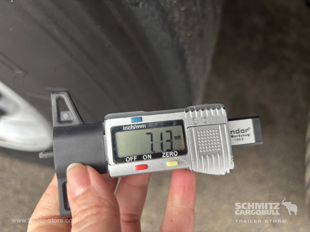 SCHMITZ Curtainsider Standard - Gardintrailer: bilde 2 SCHMITZ Curtainsider Standard - Gardintrailer: bilde 2