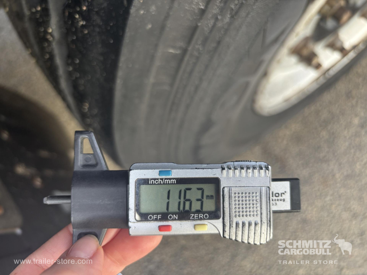 SCHMITZ Curtainsider Standard - Gardintrailer: bilde 4 SCHMITZ Curtainsider Standard - Gardintrailer: bilde 4