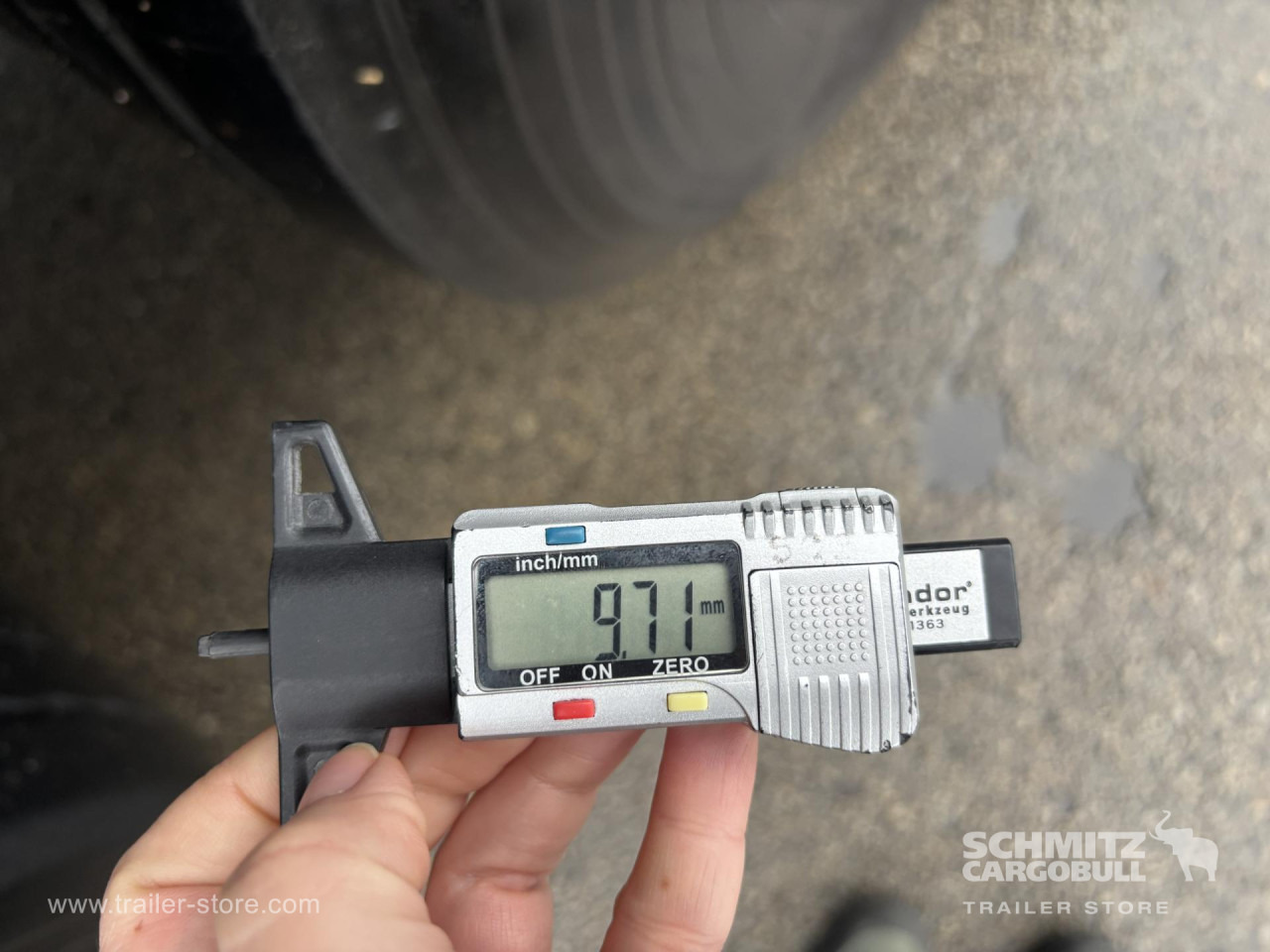 SCHMITZ Curtainsider Standard - Gardintrailer: bilde 3 SCHMITZ Curtainsider Standard - Gardintrailer: bilde 3