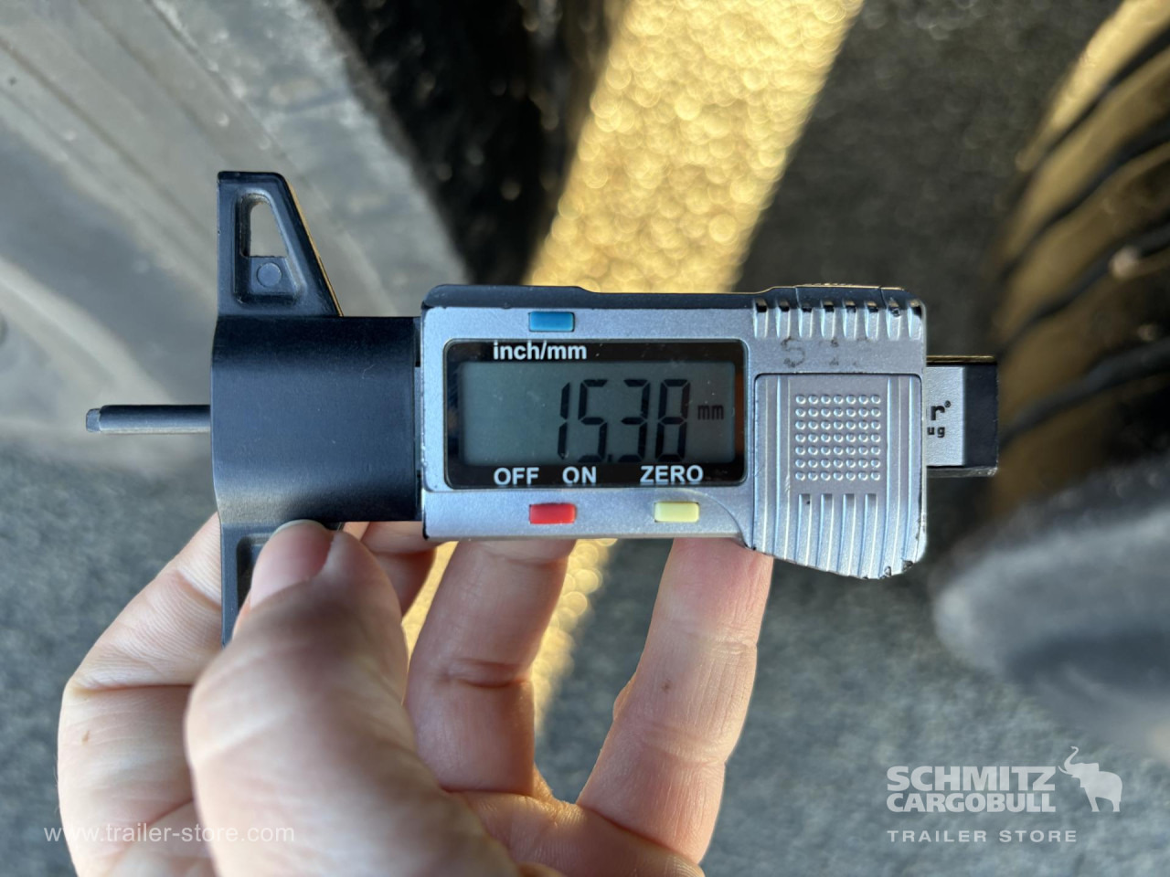 SCHMITZ Curtainsider Standard - Gardintrailer: bilde 2 SCHMITZ Curtainsider Standard - Gardintrailer: bilde 2