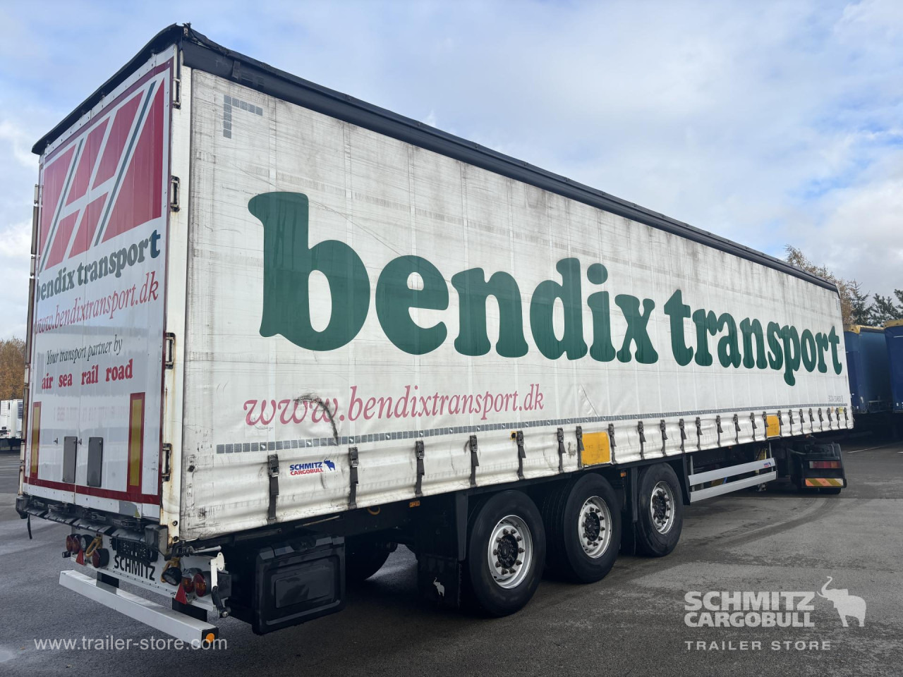 SCHMITZ Curtainsider Standard - Gardintrailer: bilde 1 SCHMITZ Curtainsider Standard - Gardintrailer: bilde 1