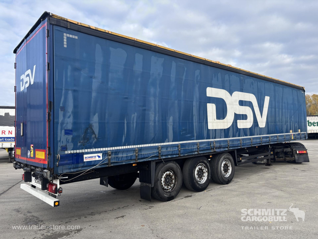 SCHMITZ Curtainsider Standard - Gardintrailer: bilde 1 SCHMITZ Curtainsider Standard - Gardintrailer: bilde 1
