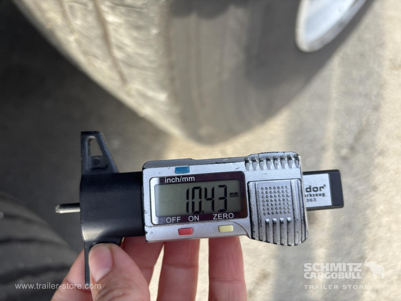 SCHMITZ Curtainsider Standard - Gardintrailer: bilde 4 SCHMITZ Curtainsider Standard - Gardintrailer: bilde 4