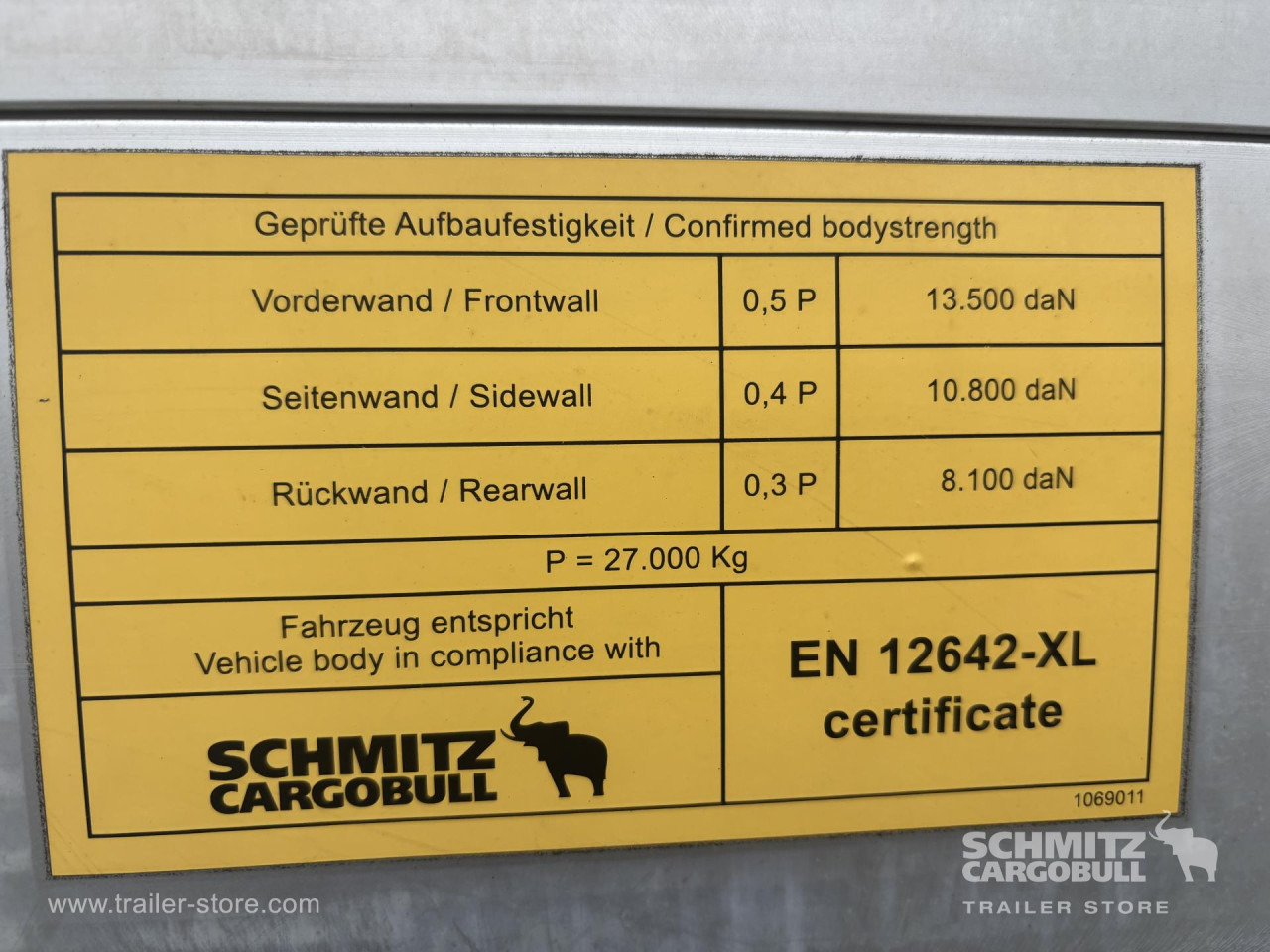 SCHMITZ Curtainsider Standard - Gardintrailer: bilde 2 SCHMITZ Curtainsider Standard - Gardintrailer: bilde 2