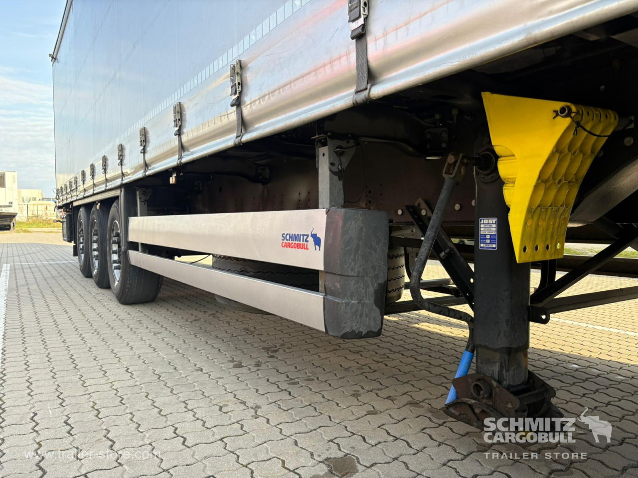 SCHMITZ Curtainsider Standard - Gardintrailer: bilde 4 SCHMITZ Curtainsider Standard - Gardintrailer: bilde 4