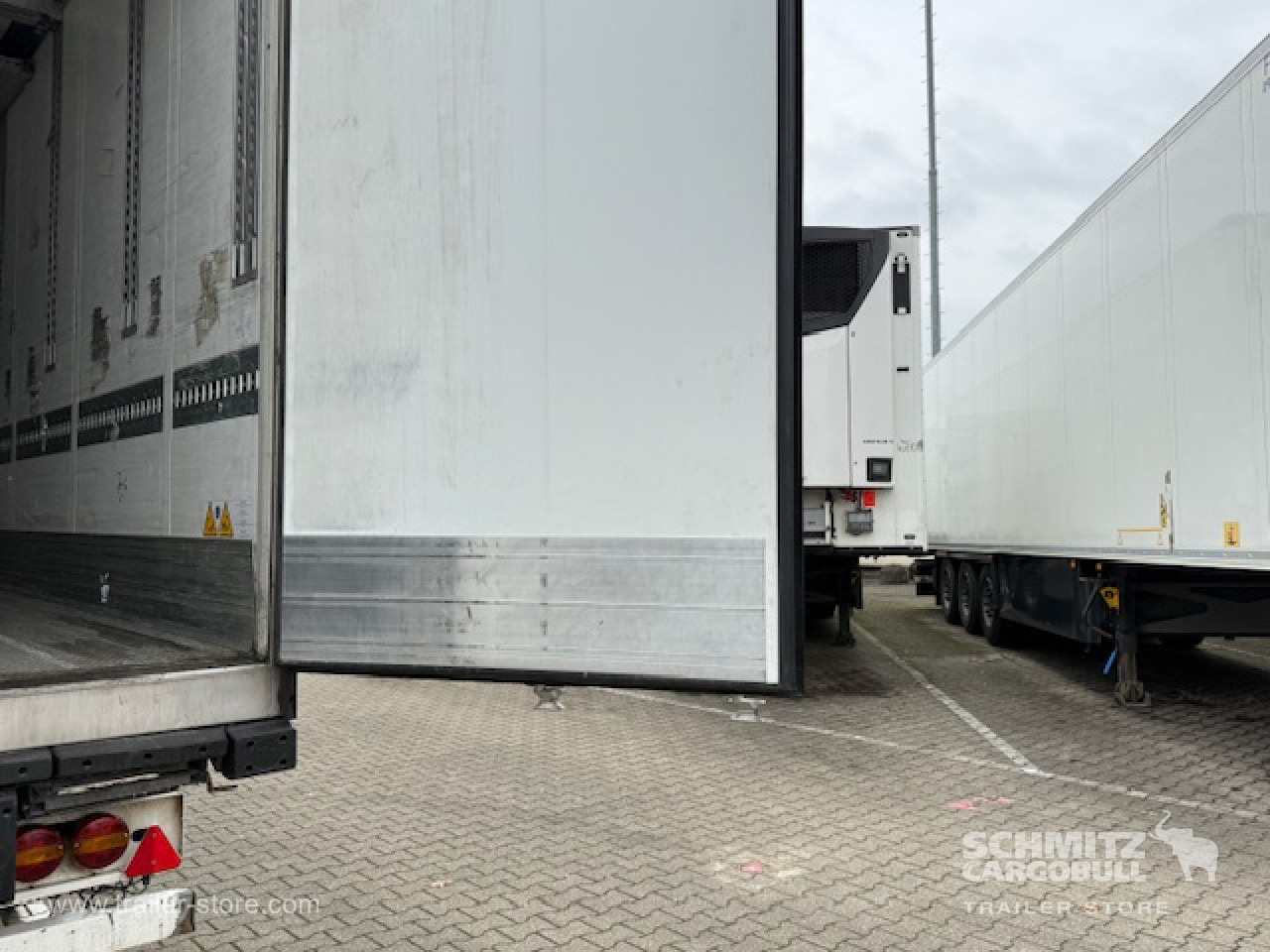 SCHMITZ Oplegger Vries Multitemp Double deck - Isotermisk semitrailer: bilde 2 SCHMITZ Oplegger Vries Multitemp Double deck - Isotermisk semitrailer: bilde 2