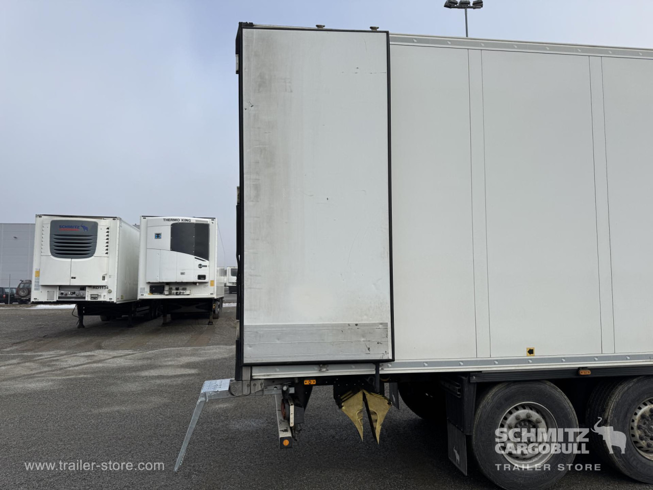 SCHMITZ Reefer Multitemp - Isotermisk semitrailer: bilde 2 SCHMITZ Reefer Multitemp - Isotermisk semitrailer: bilde 2
