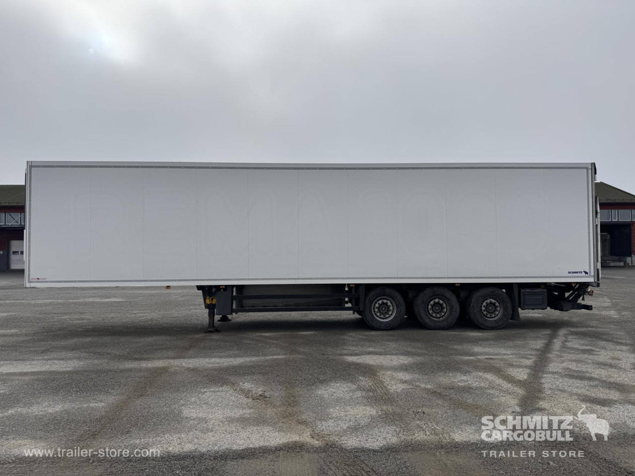 SCHMITZ Reefer Standard Taillift - Isotermisk semitrailer: bilde 2 SCHMITZ Reefer Standard Taillift - Isotermisk semitrailer: bilde 2