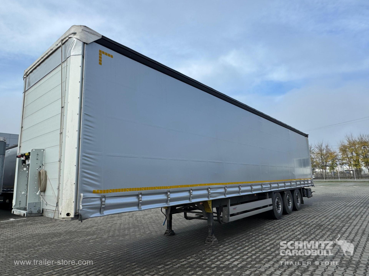SCHMITZ Curtainsider Standard - Gardintrailer: bilde 4 SCHMITZ Curtainsider Standard - Gardintrailer: bilde 4