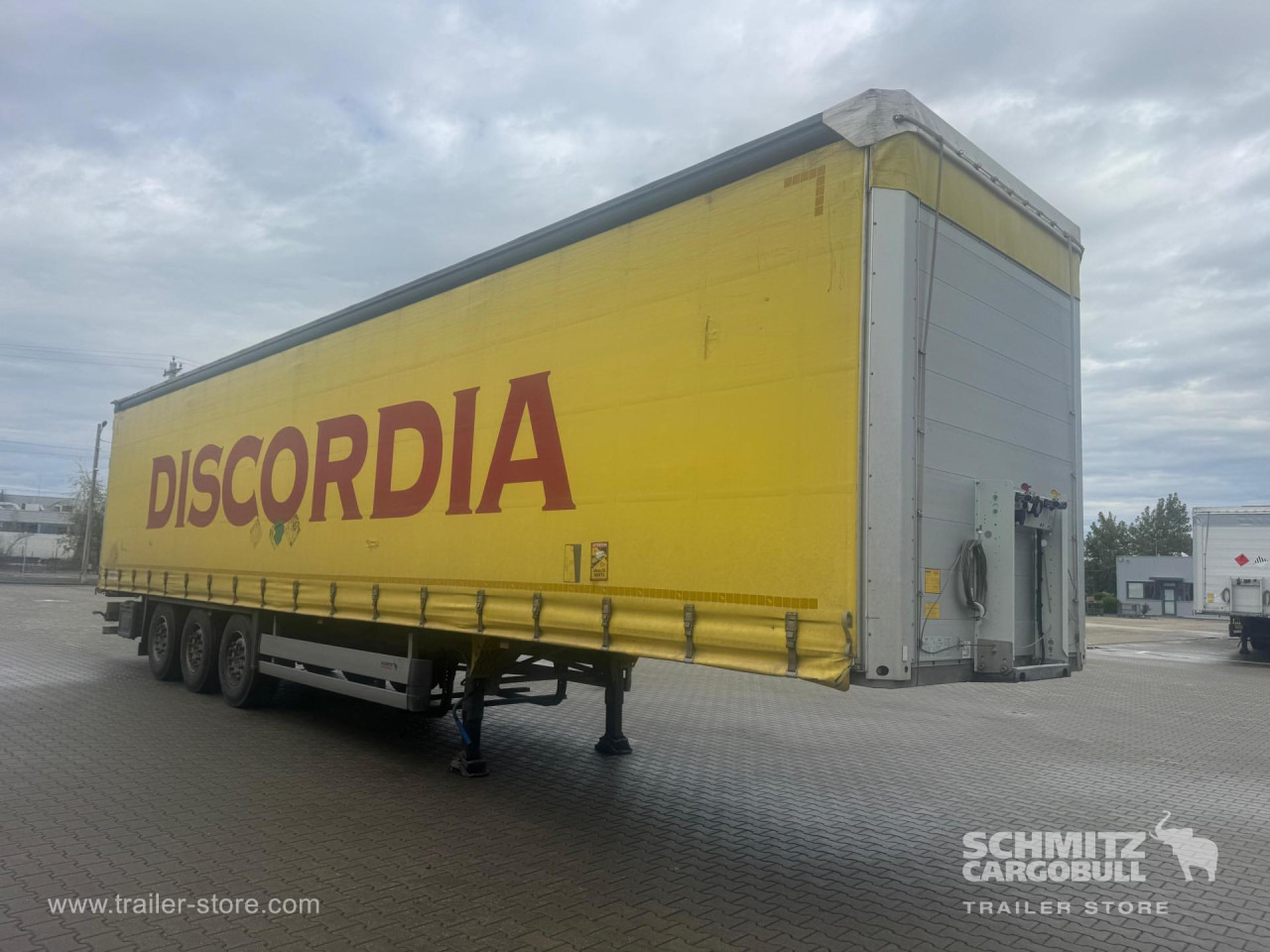 SCHMITZ Curtainsider Standard - Gardintrailer: bilde 1 SCHMITZ Curtainsider Standard - Gardintrailer: bilde 1