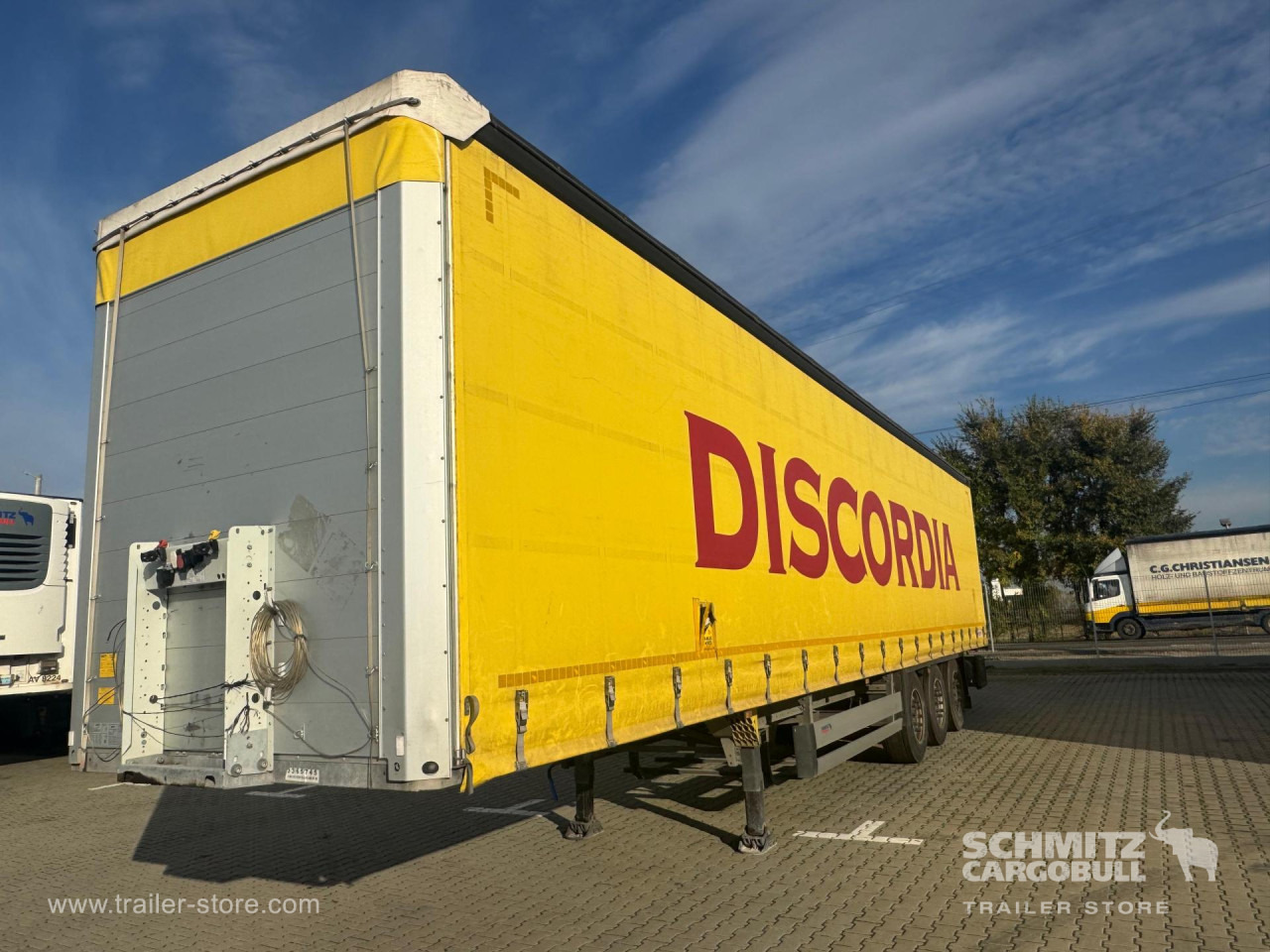 SCHMITZ Curtainsider Standard - Gardintrailer: bilde 1 SCHMITZ Curtainsider Standard - Gardintrailer: bilde 1
