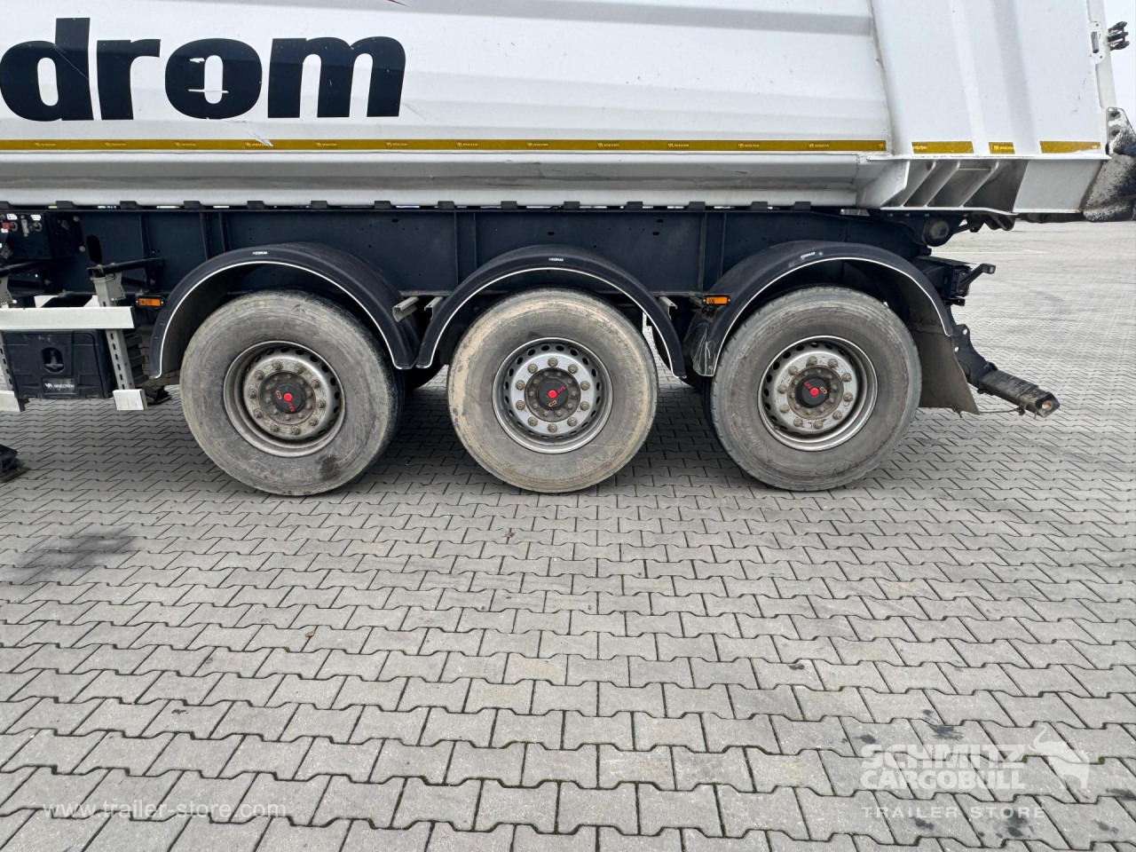 Tippsemi WIELTON Tipper Alu-square sided body 28m³: bilde 7