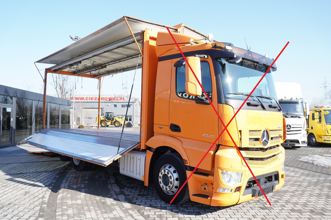 Container Body , 17 EPAL, 2x side opening, 2000 kg lift - Vekselflak - varebil: bilde 2 Container Body , 17 EPAL, 2x side opening, 2000 kg lift - Vekselflak - varebil: bilde 2
