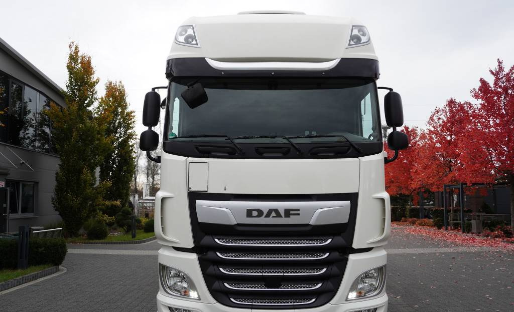 DAF XF 450 6×2 E6 / Refrigerator Lacapitaine / ATP/FRC to 2027 / 18 pallets - Lastebil med kjøl: bilde 2 DAF XF 450 6×2 E6 / Refrigerator Lacapitaine / ATP/FRC to 2027 / 18 pallets - Lastebil med kjøl: bilde 2