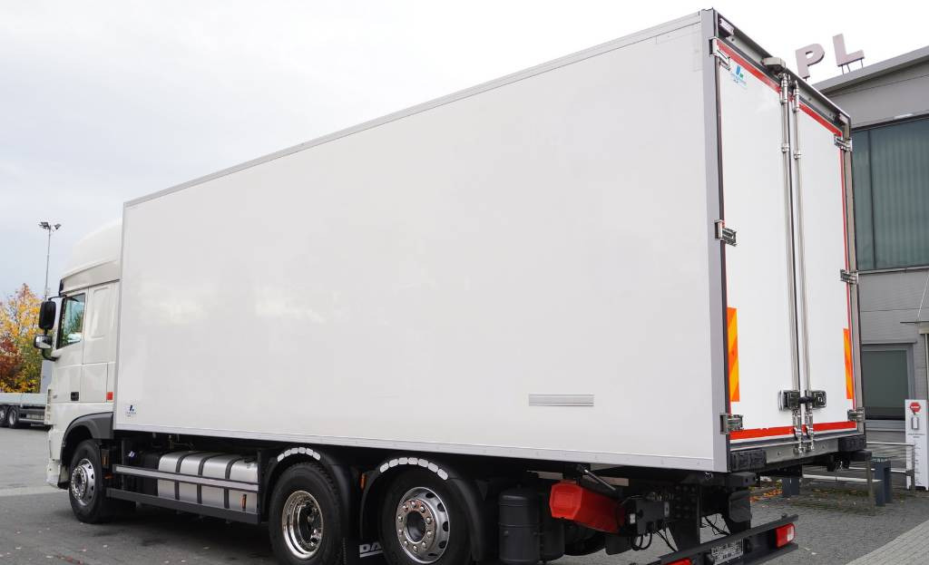 DAF XF 450 6×2 E6 / Refrigerator Lacapitaine / ATP/FRC to 2027 / 18 pallets - Lastebil med kjøl: bilde 5 DAF XF 450 6×2 E6 / Refrigerator Lacapitaine / ATP/FRC to 2027 / 18 pallets - Lastebil med kjøl: bilde 5