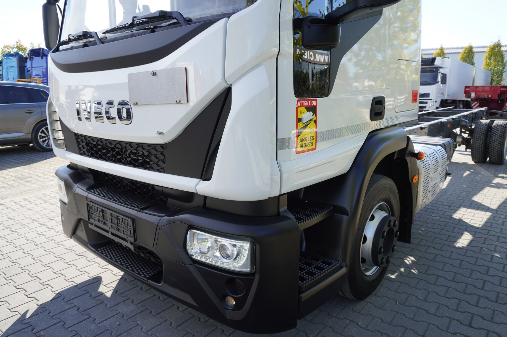 IVECO Eurocargo 140e19 4×2 E6 Glob / ADR / frame 8,1m - Chassis lastebil: bilde 5 IVECO Eurocargo 140e19 4×2 E6 Glob / ADR / frame 8,1m - Chassis lastebil: bilde 5