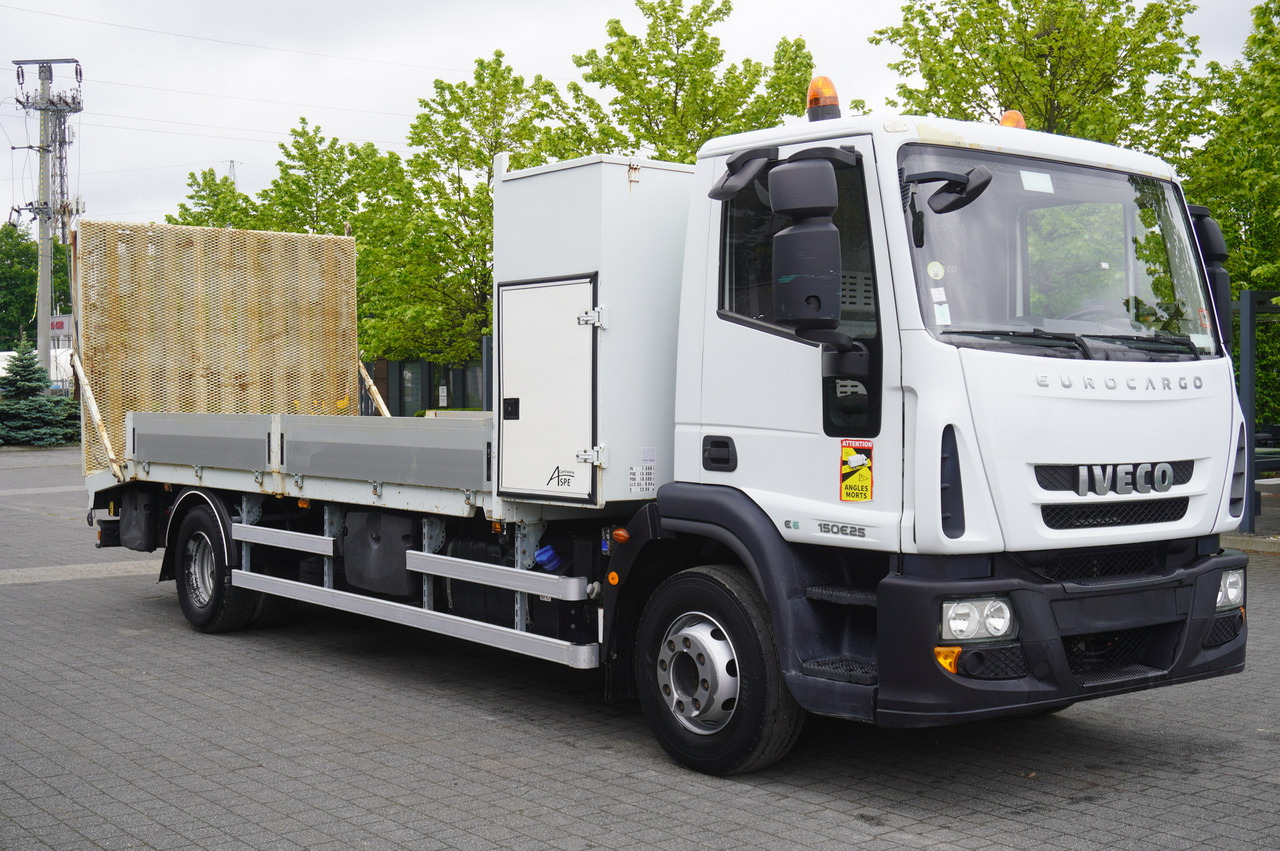 IVECO Eurocargo 150 E25 / 90 tho. km !!! / Tow truck - Transporter lastebil: bilde 4 IVECO Eurocargo 150 E25 / 90 tho. km !!! / Tow truck - Transporter lastebil: bilde 4