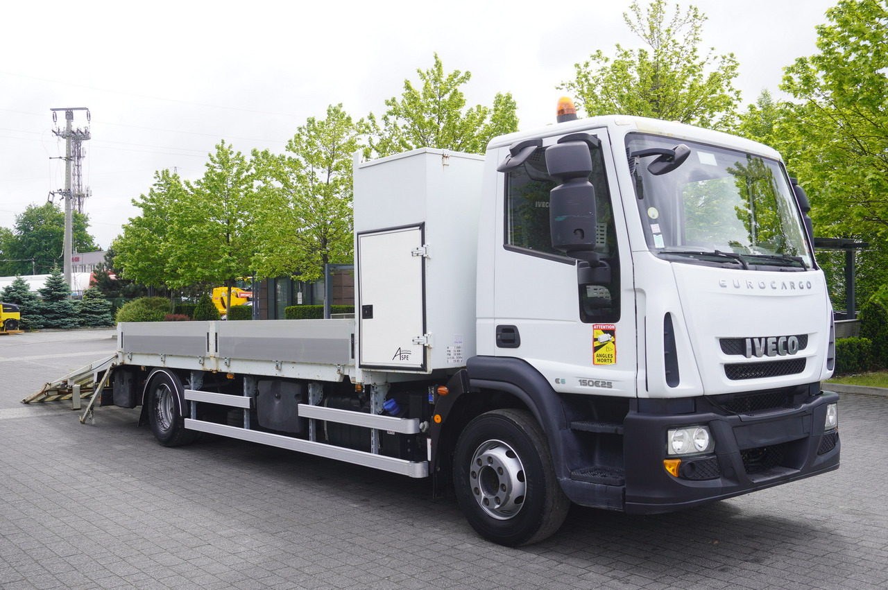 IVECO Eurocargo 150 E25 / 90 tho. km !!! / Tow truck - Transporter lastebil: bilde 2 IVECO Eurocargo 150 E25 / 90 tho. km !!! / Tow truck - Transporter lastebil: bilde 2