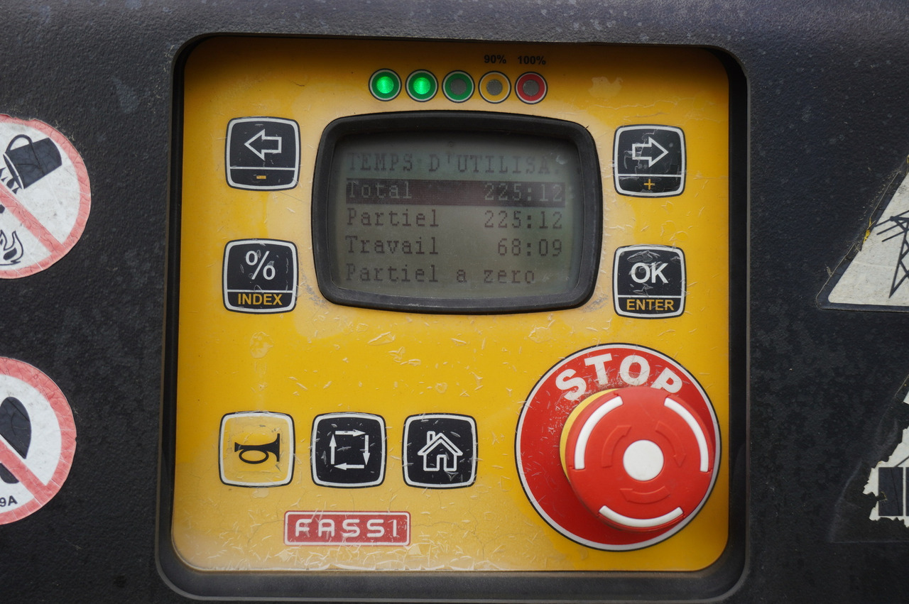 IVECO STRALIS 19.310 E6 / Flatbed 19 EPAL / FASSI F135 / 225 MTH! / 5.7 T - Planbil, Kranbil: bilde 2 IVECO STRALIS 19.310 E6 / Flatbed 19 EPAL / FASSI F135 / 225 MTH! / 5.7 T - Planbil, Kranbil: bilde 2