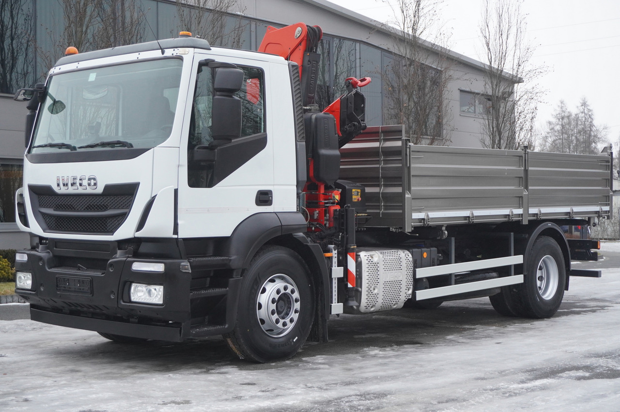 IVECO Stralis 19.310 E6 4x2 / Fassi F155A.0.22 / 690 MTH! / remote control / NEW 3-sided tipper - Tippbil, Kranbil: bilde 2 IVECO Stralis 19.310 E6 4x2 / Fassi F155A.0.22 / 690 MTH! / remote control / NEW 3-sided tipper - Tippbil, Kranbil: bilde 2