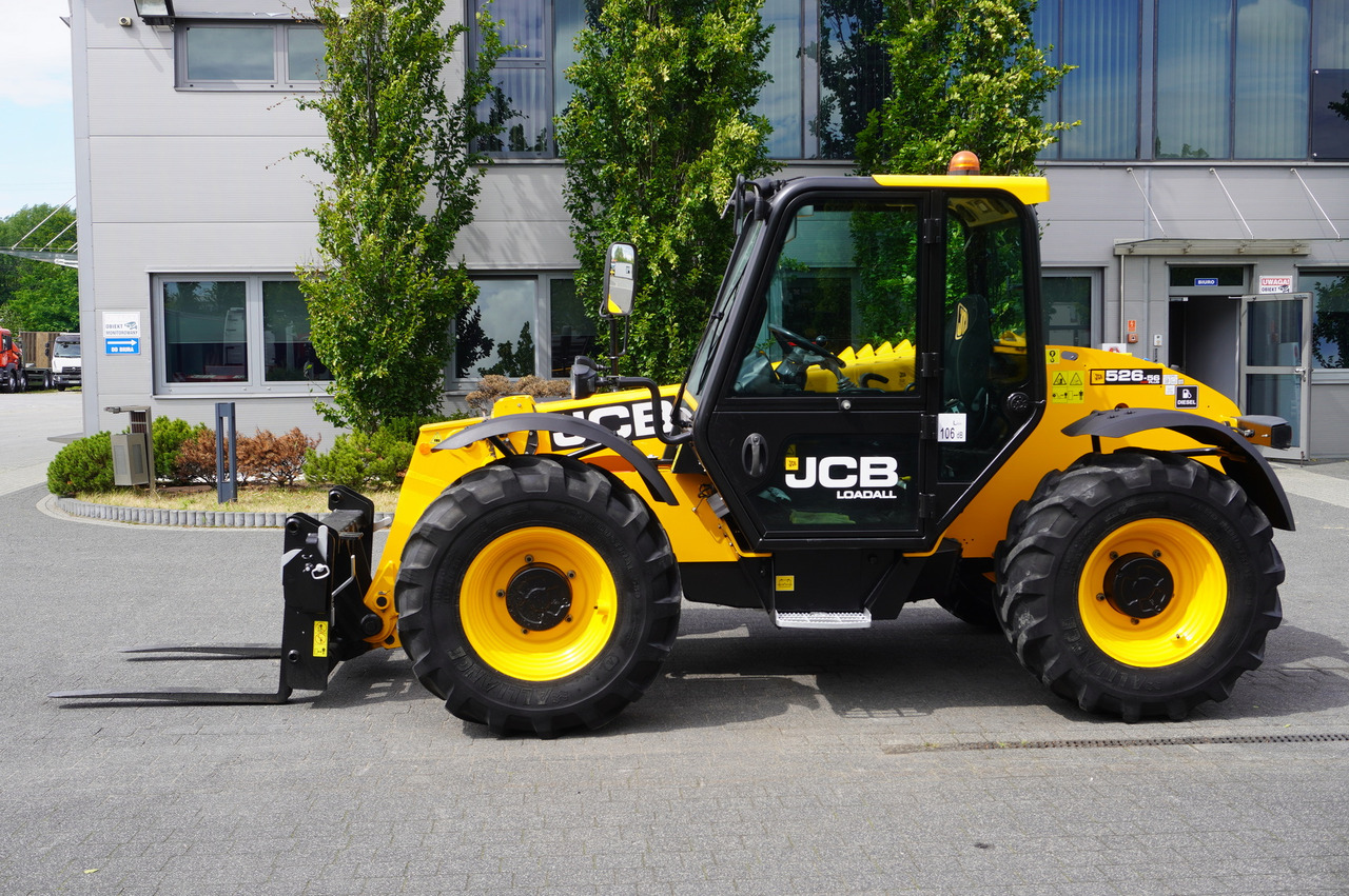 JCB 526-56 AGRI Plus / 5.6 m telescopic loader / joystick - Teleskophjullaster: bilde 2 JCB 526-56 AGRI Plus / 5.6 m telescopic loader / joystick - Teleskophjullaster: bilde 2