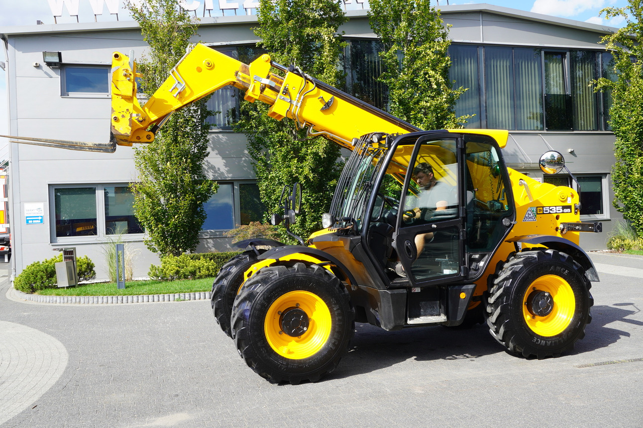 JCB 535-95 / 3.5 T / range 9.5 m / 700 MTH!! - Teleskophjullaster: bilde 5 JCB 535-95 / 3.5 T / range 9.5 m / 700 MTH!! - Teleskophjullaster: bilde 5