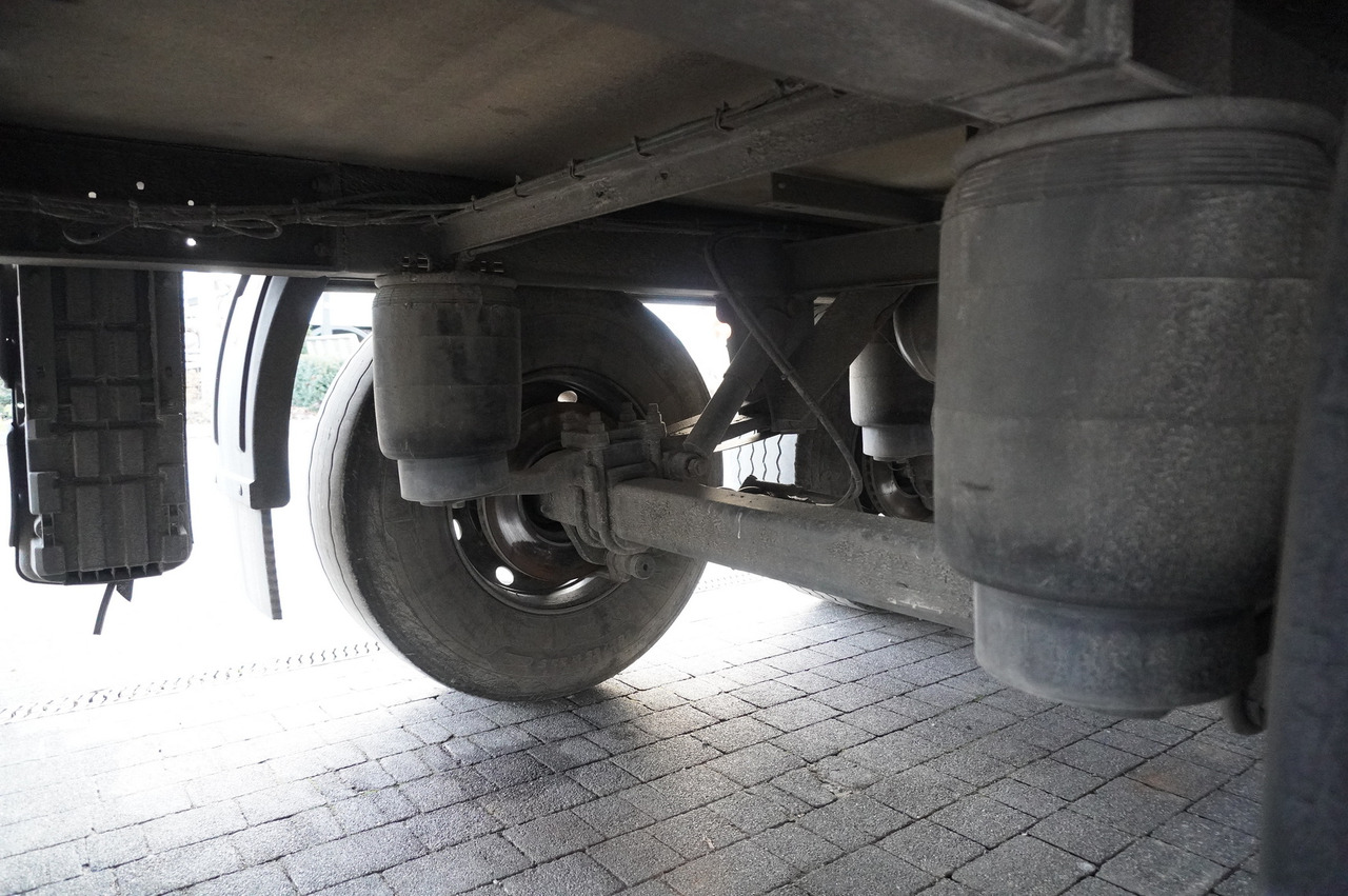 Kjølesemi LAMBERET Refrigerated semi-trailer / Carrier Vector 1550 / Dhollandia lift 2500 kg: bilde 13