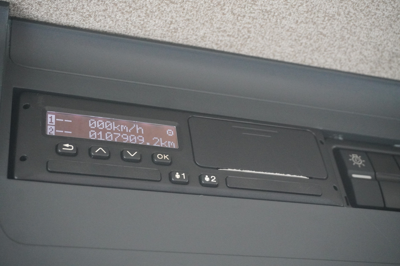MAN TGL 12.190 / CHEREAU Refrigerator 18 PAL multitemperature / Thermoking T-1200R / 100,000 km - Lastebil med kjøl: bilde 2 MAN TGL 12.190 / CHEREAU Refrigerator 18 PAL multitemperature / Thermoking T-1200R / 100,000 km - Lastebil med kjøl: bilde 2